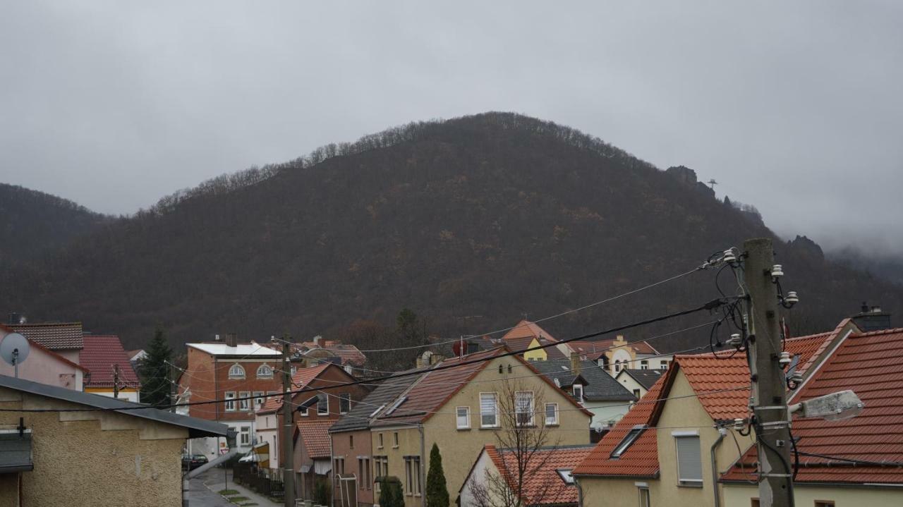 Ferienwohnung Pension im Glück Thale Exterior foto